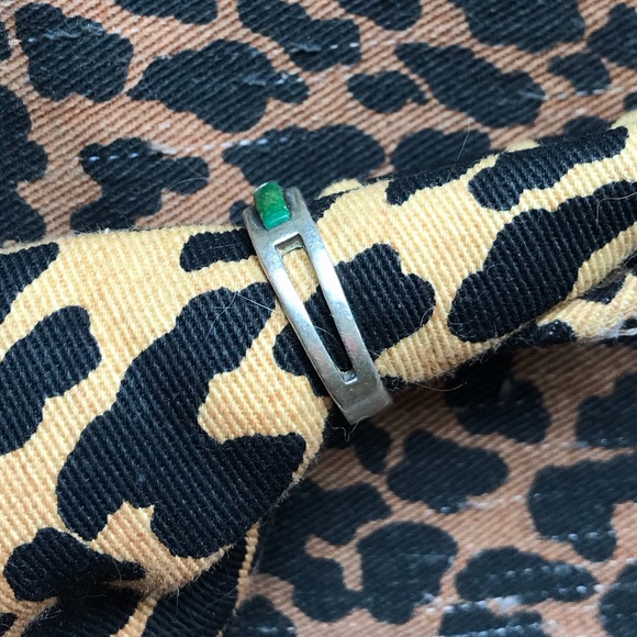 Vintage Turquoise and Sterling Ring - Picture 3 of 7